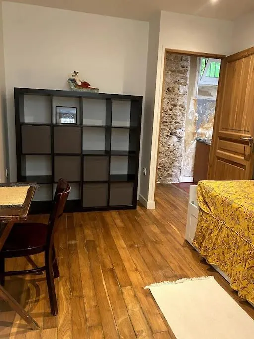 Appartement Confort & Lumineux A Belleville-Buttes Chaumont 巴黎 0*,